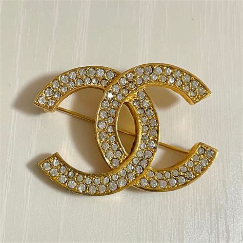 chanel pin for brooches.